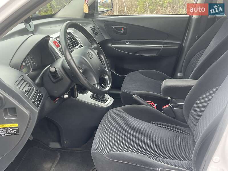 Внедорожник / Кроссовер Hyundai Tucson 2008 в Черновцах