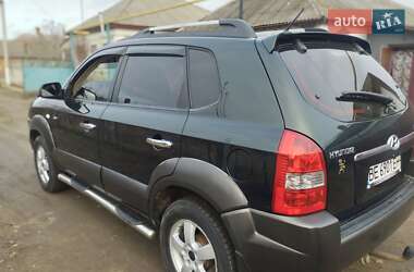 Внедорожник / Кроссовер Hyundai Tucson 2006 в 