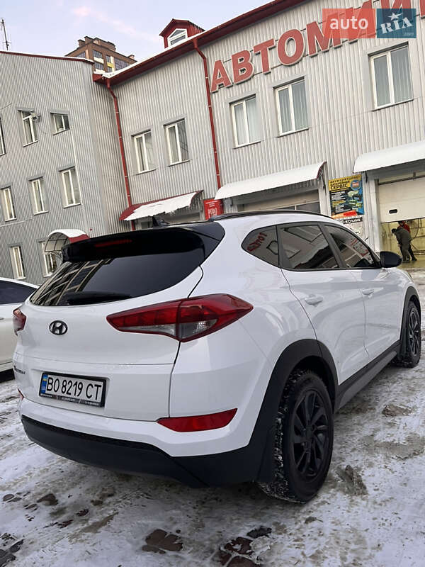 Внедорожник / Кроссовер Hyundai Tucson 2017 в Тернополе