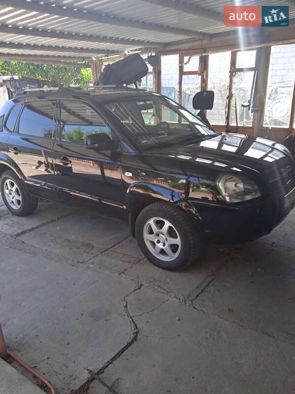Позашляховик / Кросовер Hyundai Tucson 2005 в Прилуках