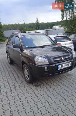 Внедорожник / Кроссовер Hyundai Tucson 2005 в 