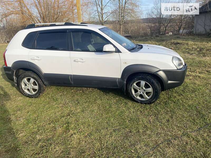 Позашляховик / Кросовер Hyundai Tucson 2006 в Тернополі