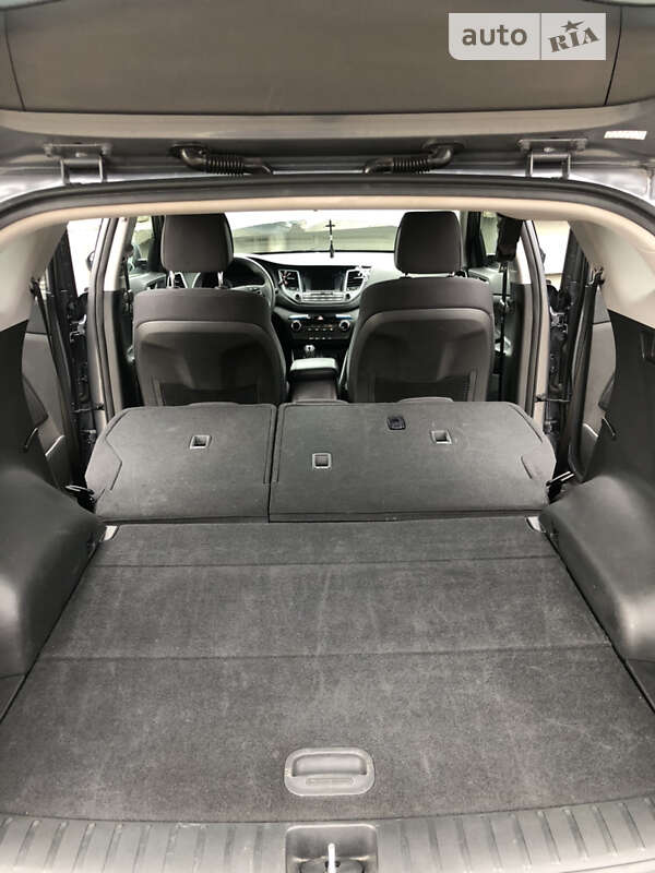 Позашляховик / Кросовер Hyundai Tucson 2017 в Дрогобичі фото 15 Позашляховик / Кросовер Hyundai Tucson 2017 в Дрогобичі