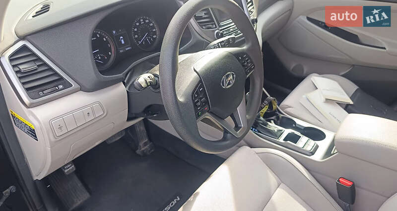 Позашляховик / Кросовер Hyundai Tucson 2017 в Львові