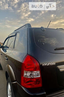 Внедорожник / Кроссовер Hyundai Tucson 2009 в Кривом Озере