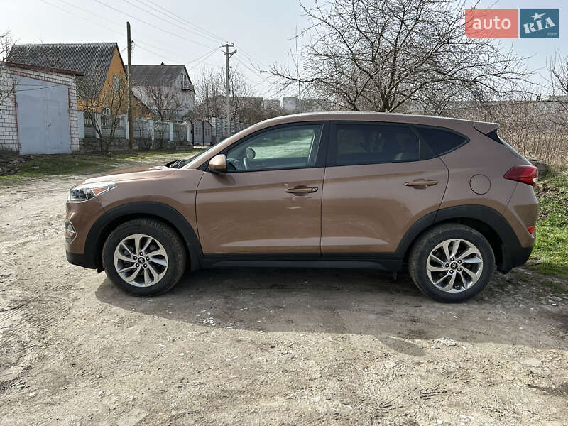 Внедорожник / Кроссовер Hyundai Tucson 2015 в Каневе