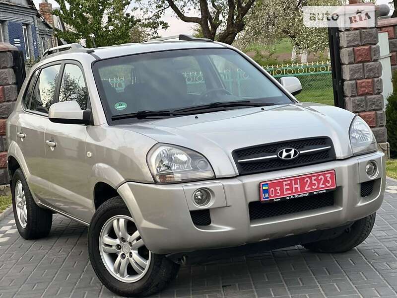 Позашляховик / Кросовер Hyundai Tucson 2008 в Луцьку