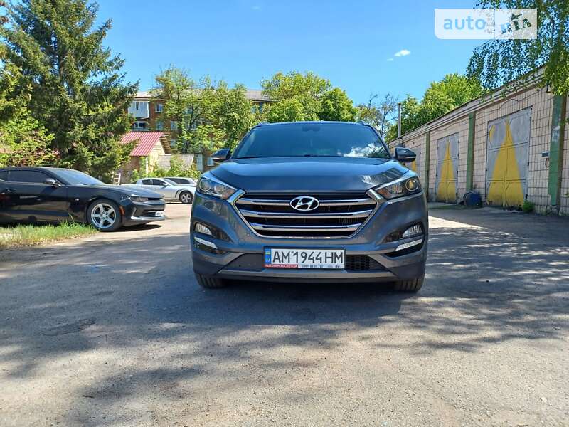 Внедорожник / Кроссовер Hyundai Tucson 2015 в Коростене