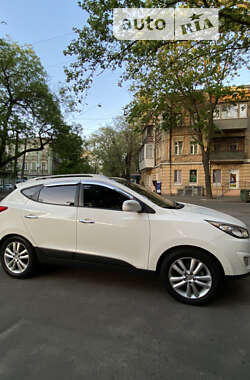 Позашляховик / Кросовер Hyundai Tucson 2012 в Одесі