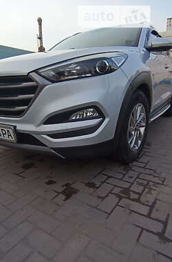 Внедорожник / Кроссовер Hyundai Tucson 2015 в Запорожье