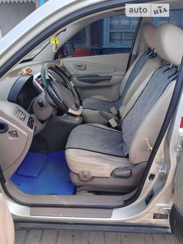 Позашляховик / Кросовер Hyundai Tucson 2008 в Тульчині