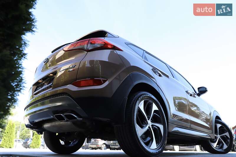 Позашляховик / Кросовер Hyundai Tucson 2016 в Дрогобичі