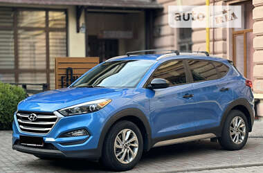 Позашляховик / Кросовер Hyundai Tucson 2017 в Чернівцях