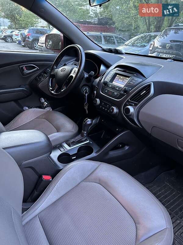 Позашляховик / Кросовер Hyundai Tucson 2014 в Києві