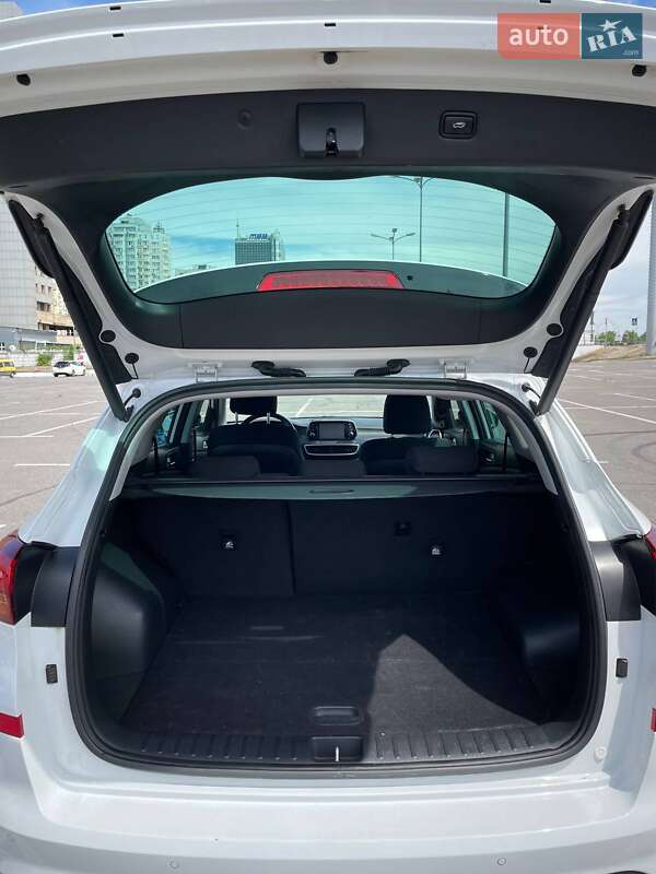 Позашляховик / Кросовер Hyundai Tucson 2019 в Києві