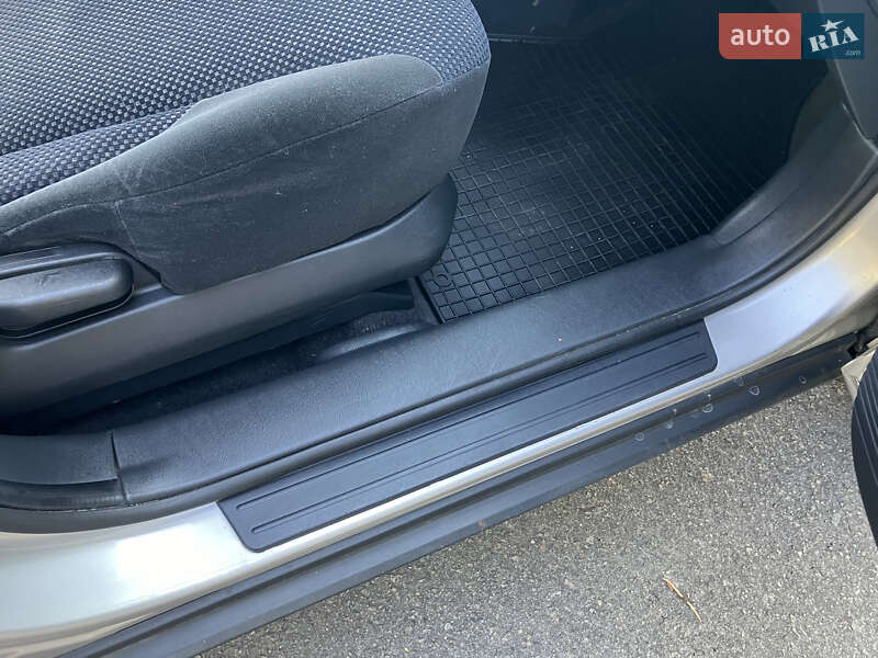 Внедорожник / Кроссовер Hyundai Tucson 2009 в Лозовой фото 11 Внедорожник / Кроссовер Hyundai Tucson 2009 в Лозовой