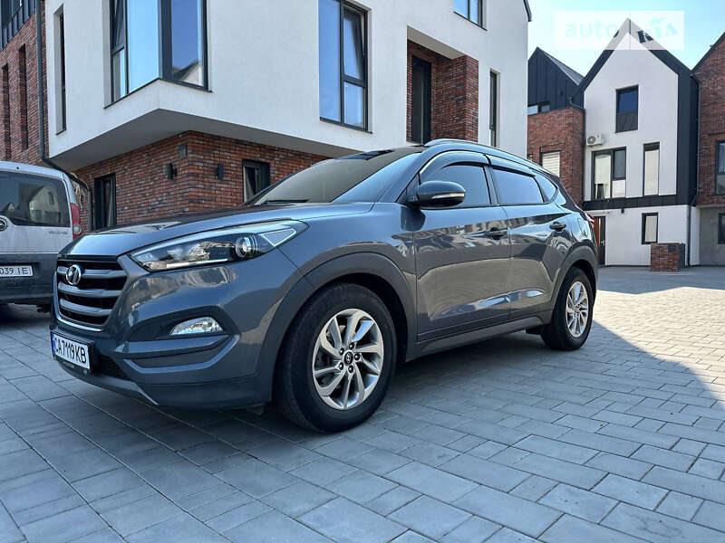 Позашляховик / Кросовер Hyundai Tucson 2015 в Умані