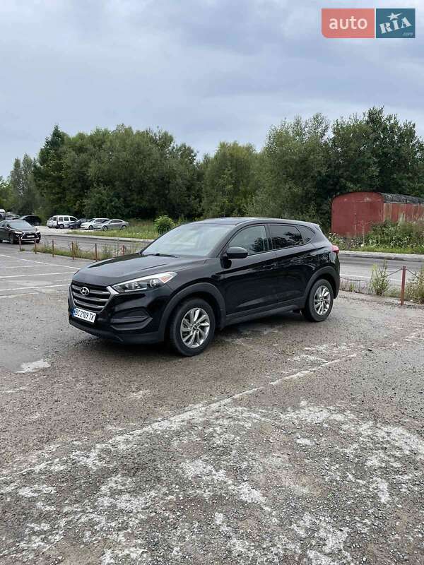 Позашляховик / Кросовер Hyundai Tucson 2016 в Львові