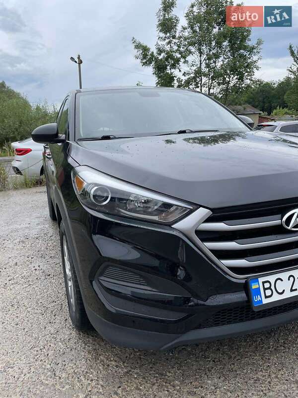 Позашляховик / Кросовер Hyundai Tucson 2016 в Львові