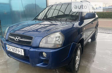 Внедорожник / Кроссовер Hyundai Tucson 2004 в Хусте