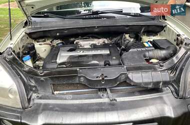 Позашляховик / Кросовер Hyundai Tucson 2006 в 