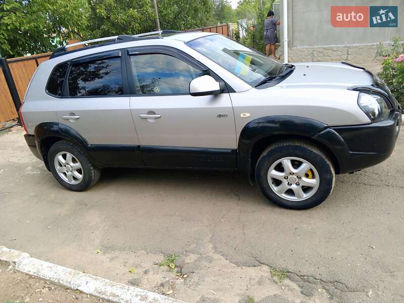 Внедорожник / Кроссовер Hyundai Tucson 2004 в Арцизе