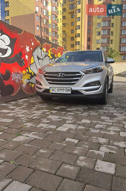 Внедорожник / Кроссовер Hyundai Tucson 2017 в 