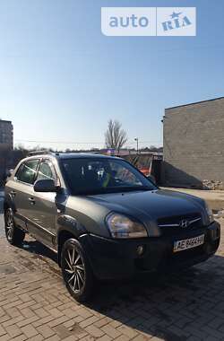 Внедорожник / Кроссовер Hyundai Tucson 2012 в 