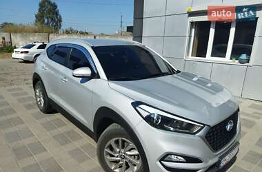 Позашляховик / Кросовер Hyundai Tucson 2016 в Сарнах