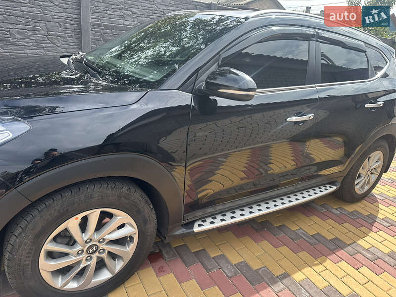 Позашляховик / Кросовер Hyundai Tucson 2017 в Добропіллі