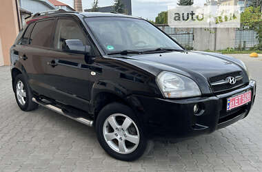 Внедорожник / Кроссовер Hyundai Tucson 2007 в Киверцах