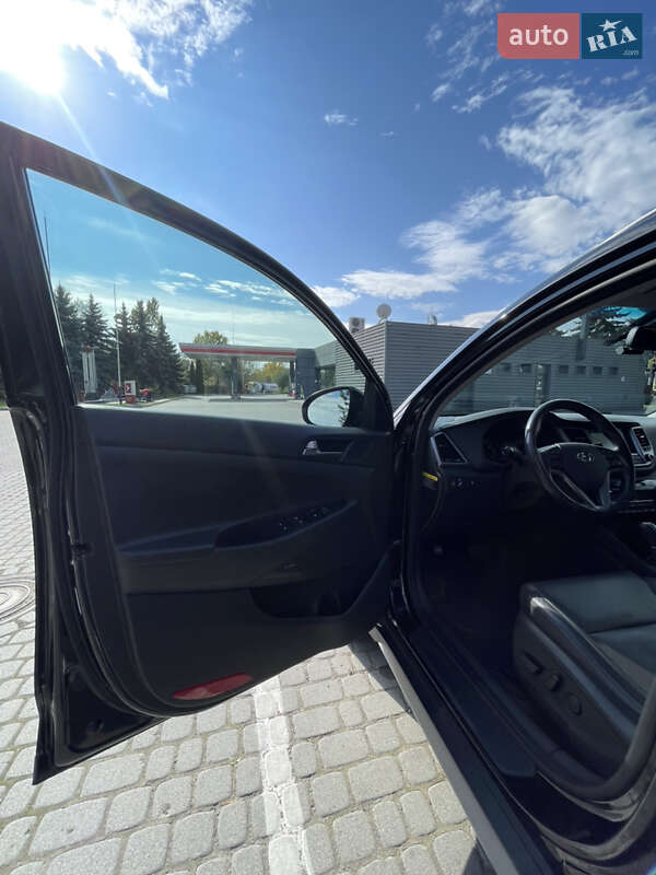Позашляховик / Кросовер Hyundai Tucson 2017 в Івано-Франківську