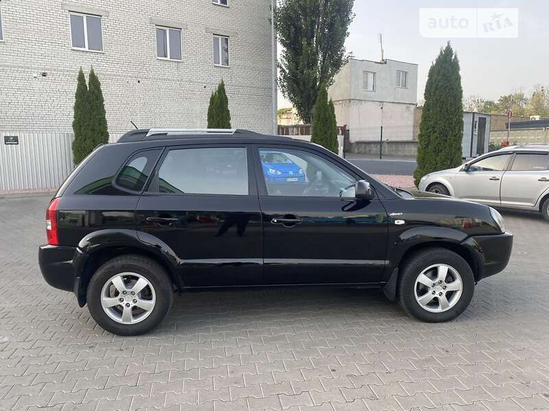Внедорожник / Кроссовер Hyundai Tucson 2006 в Корсуне-Шевченковском