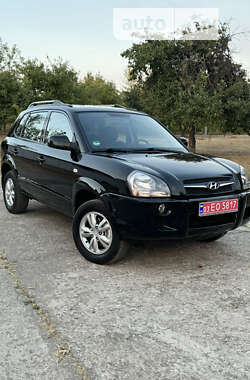 Внедорожник / Кроссовер Hyundai Tucson 2010 в Змиеве