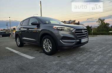 Внедорожник / Кроссовер Hyundai Tucson 2015 в Черновцах