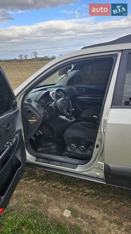 Позашляховик / Кросовер Hyundai Tucson 2006 в Ужгороді