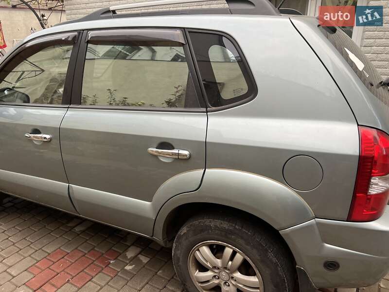Позашляховик / Кросовер Hyundai Tucson 2006 в Одесі