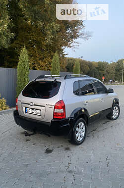 Позашляховик / Кросовер Hyundai Tucson 2004 в Теребовлі