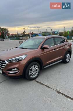Позашляховик / Кросовер Hyundai Tucson 2018 в 