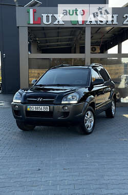 Внедорожник / Кроссовер Hyundai Tucson 2008 в Зборове