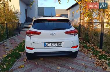 Позашляховик / Кросовер Hyundai Tucson 2015 в 
