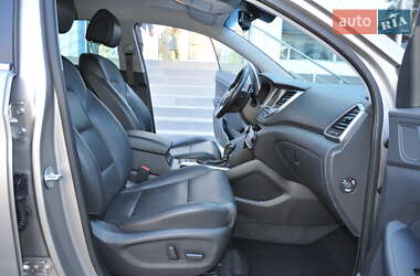 Внедорожник / Кроссовер Hyundai Tucson 2017 в 