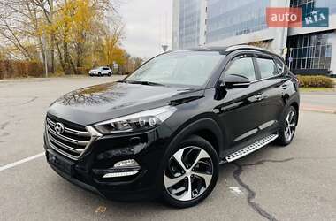 Позашляховик / Кросовер Hyundai Tucson 2017 в Києві