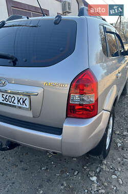 Внедорожник / Кроссовер Hyundai Tucson 2009 в Могилев-Подольске