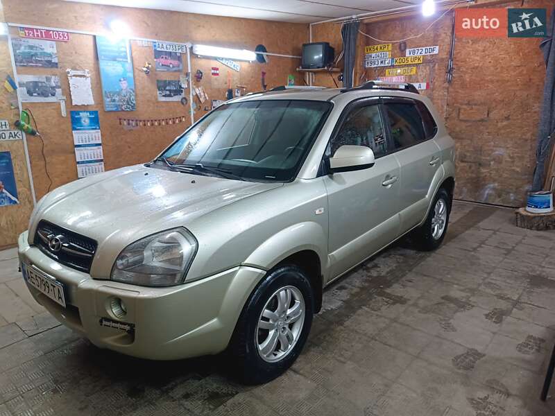 Внедорожник / Кроссовер Hyundai Tucson 2005 в Харькове