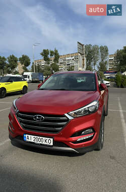 Внедорожник / Кроссовер Hyundai Tucson 2015 в Петропавловской Борщаговке