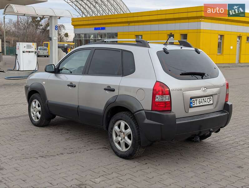 Позашляховик / Кросовер Hyundai Tucson 2006 в Дубні