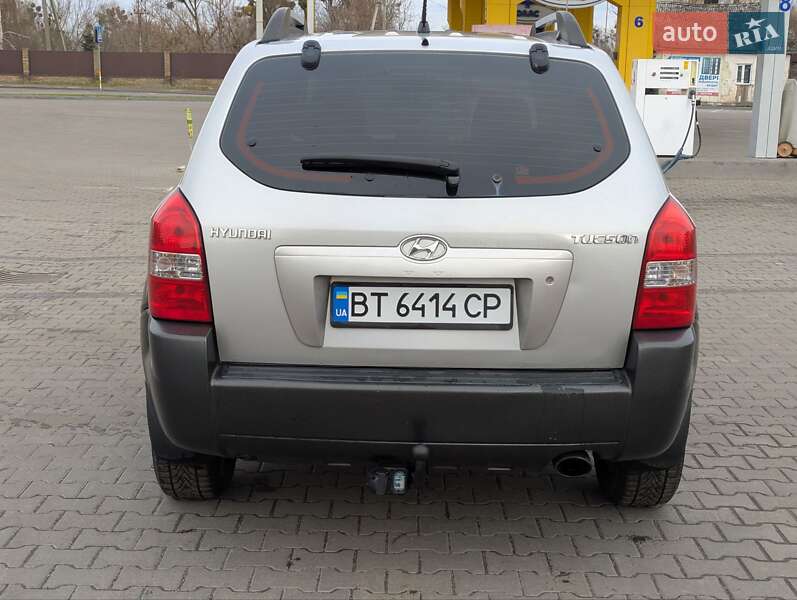 Позашляховик / Кросовер Hyundai Tucson 2006 в Дубні