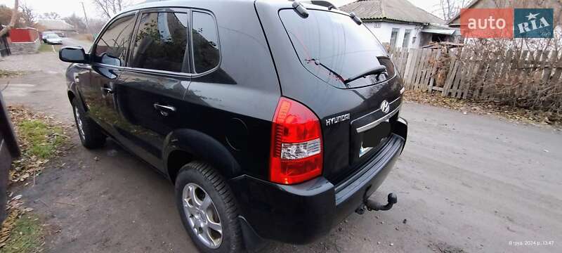 Позашляховик / Кросовер Hyundai Tucson 2009 в Глобиному