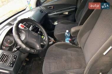 Внедорожник / Кроссовер Hyundai Tucson 2009 в 